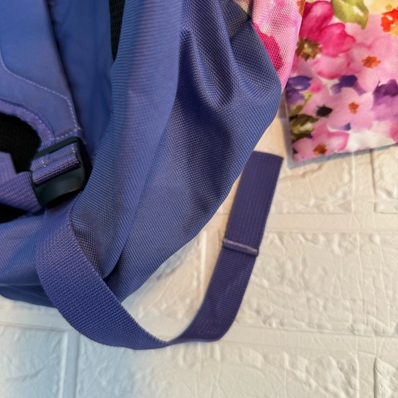 Girls Backpack Allover Floral Print - Picture 8 of 14